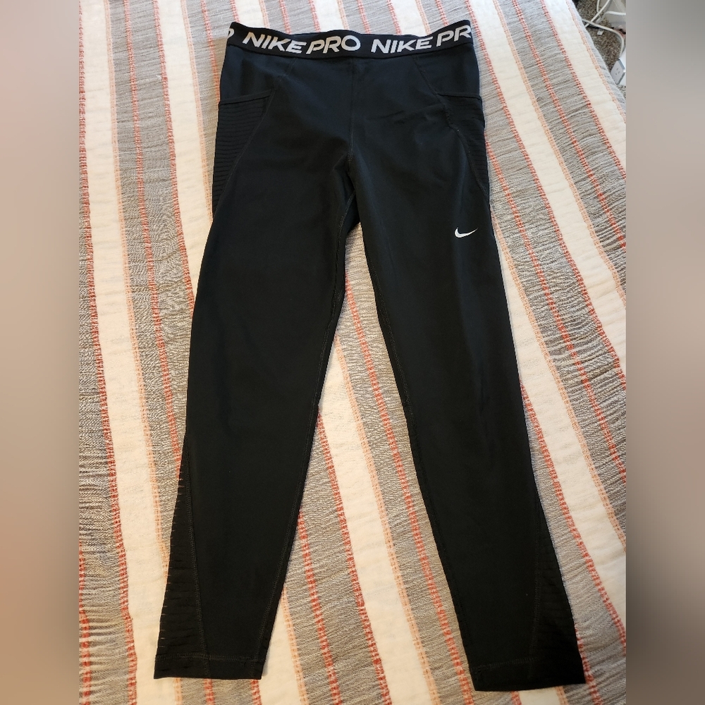 Womans Nike Pro Dri Fit Leggings